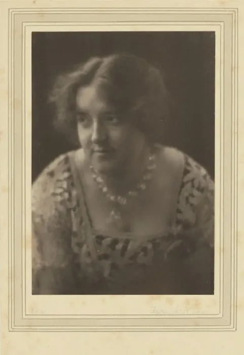 Framed Print : Dora Curtis, about 1895-1900. Creator: Frederick Henry Evans Framed Print : Dora Curtis, about 1895-1900. Creator: Frederick Henry Evans