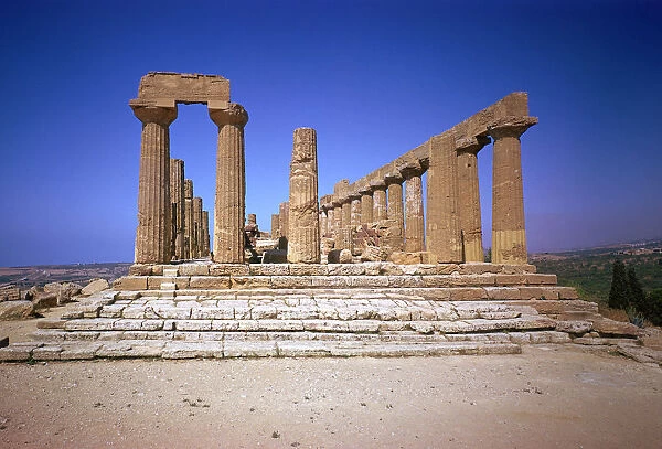 The doric temple of Hera at Agrigento, 5th century BC