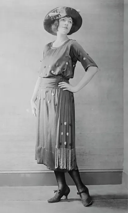 Framed Print : Dorothy Arnold, between c1915 and c1920. Creator: Bain News Service Framed Print : Dorothy Arnold, between c1915 and c1920. Creator: Bain News Service