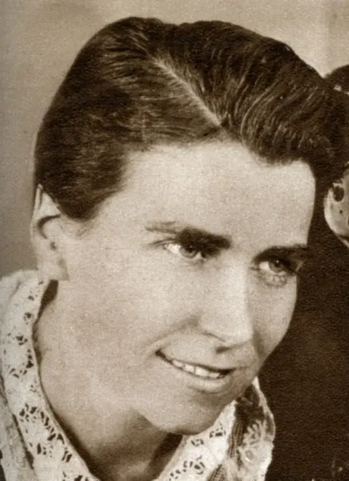 Framed Print : Dorothy Arzner, American film director, 1933 Framed Print : Dorothy Arzner, American film director, 1933