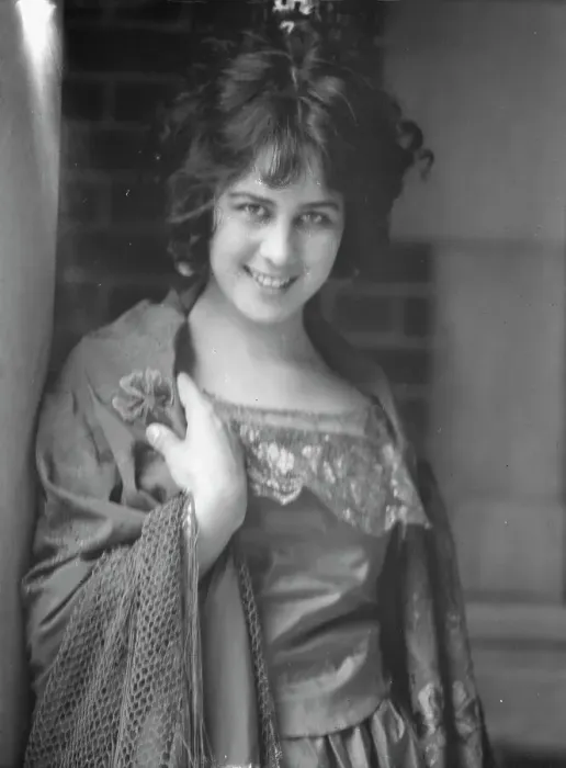 Framed Print : D'Ouesnay, Constance, Miss, portrait photograph, 1924 May 13. Creator: Arnold Genthe Framed Print : D'Ouesnay, Constance, Miss, portrait photograph, 1924 May 13. Creator: Arnold Genthe