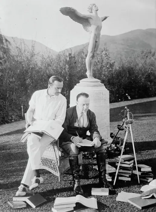 Framed Print : Douglas Fairbanks & Edward Knoblock, between c1915 and c1920. Creator: Bain News Service Framed Print : Douglas Fairbanks & Edward Knoblock, between c1915 and c1920. Creator: Bain News Service