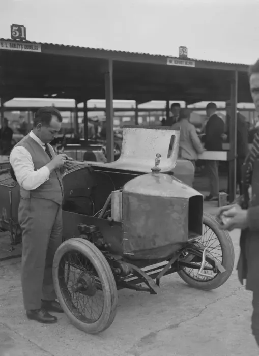 Framed Print : Douglas racing car of SL Bailey at the JCC 200 Mile Race, Brooklands, Surrey, 1921 Framed Print : Douglas racing car of SL Bailey at the JCC 200 Mile Race, Brooklands, Surrey, 1921