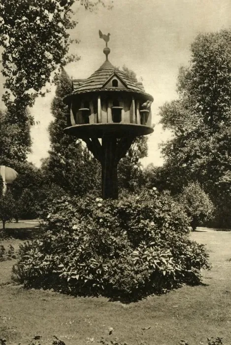 Framed Print : A Dovecote - in the garden of Dowager Marchioness of Bute, St. Johns Lodge, Regents Park, 1920 Framed Print : A Dovecote - in the garden of Dowager Marchioness of Bute, St. Johns Lodge, Regents Park, 1920