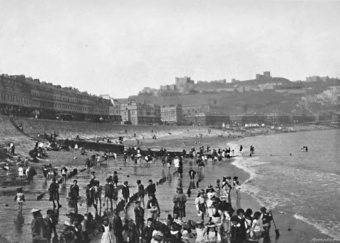 Framed Print : Dover: The Castle and Beach, c1896. Artist: Poulton & Co Framed Print : Dover: The Castle and Beach, c1896. Artist: Poulton & Co