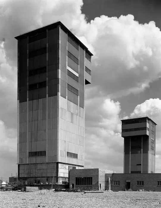 Framed Print : The downcast koepe tower at Cotgrave Colliery, Nottinghamshire, 1963 Framed Print : The downcast koepe tower at Cotgrave Colliery, Nottinghamshire, 1963