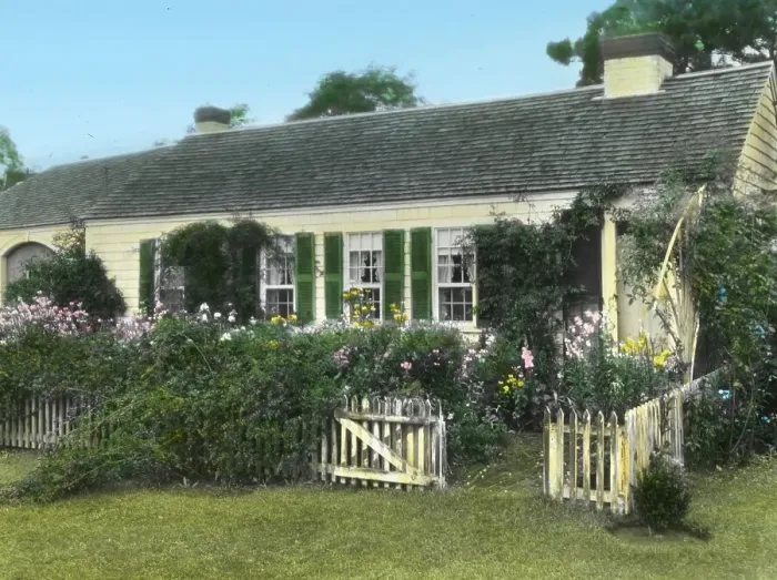 Framed Print : Dr. Charles Willliam Richardson house, Duxbury, Massachusetts, 1927. Creator: Frances Benjamin Johnston Framed Print : Dr. Charles Willliam Richardson house, Duxbury, Massachusetts, 1927. Creator: Frances Benjamin Johnston