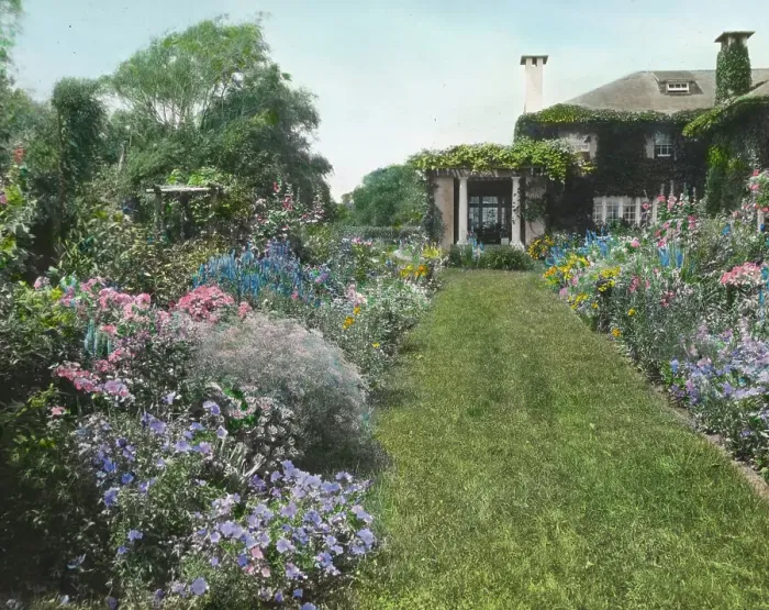 Framed Print : Dr. Frederick Kellogg Hollister house, Lily Pond Lane, East Hampton, New York, c1915. Creator: Frances Benjamin Johnston Framed Print : Dr. Frederick Kellogg Hollister house, Lily Pond Lane, East Hampton, New York, c1915. Creator: Frances Benjamin Johnston