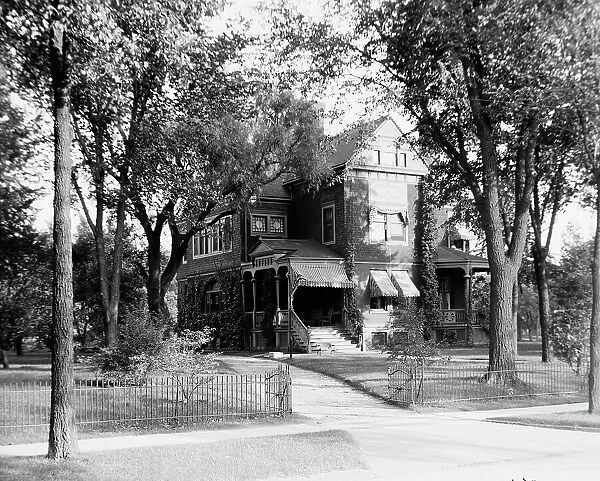 Dr. Henry C. Potter's residence, Saginaw, Mich. between 1900 and 1910. Creator: Unknown
