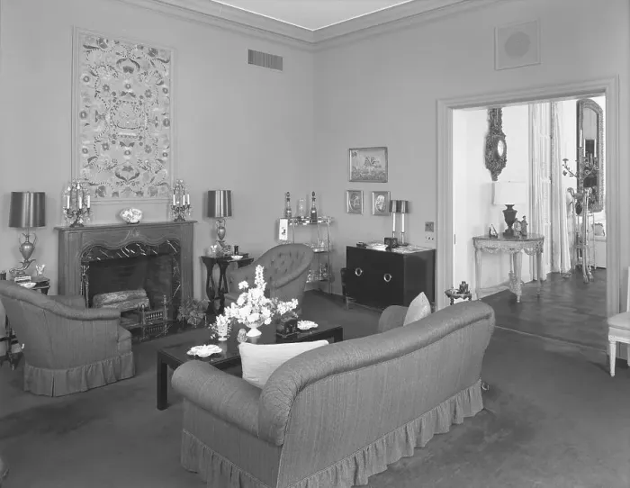 Framed Print : Dr. and Mrs. Leon Levy, residence at 1409 S. Ocean Blvd. Palm Beach, 1959. Creator: Gottscho-Schleisner, Inc Framed Print : Dr. and Mrs. Leon Levy, residence at 1409 S. Ocean Blvd. Palm Beach, 1959. Creator: Gottscho-Schleisner, Inc