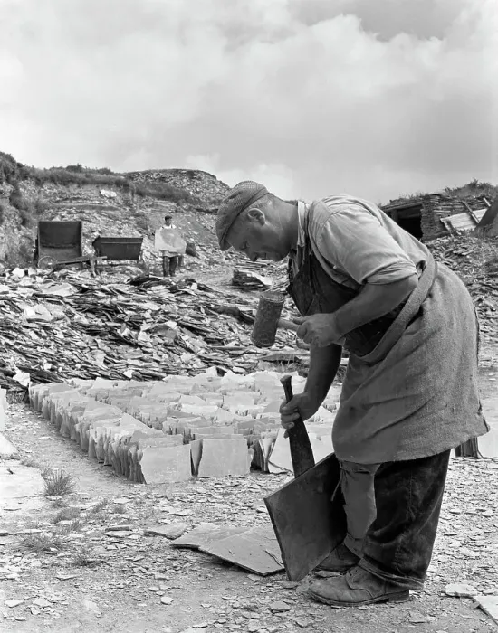 Framed Print : Dressing slate at Trebarwith Slate Quarry, Cornwall, 1959. Artist: Michael Walters Framed Print : Dressing slate at Trebarwith Slate Quarry, Cornwall, 1959. Artist: Michael Walters