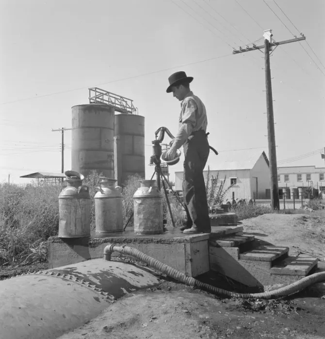 Framed Print : Drinking water for the whole town... Tulelake, Siskiyou County, California, 1939. Creator: Dorothea Lange Framed Print : Drinking water for the whole town... Tulelake, Siskiyou County, California, 1939. Creator: Dorothea Lange