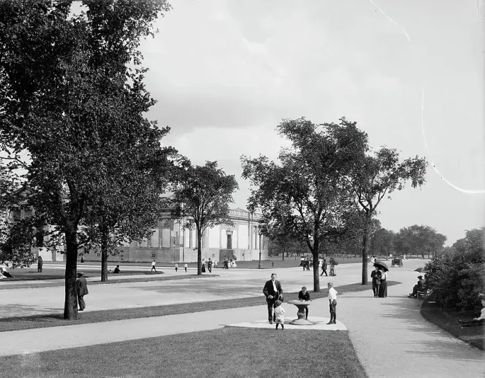 Framed Print : Driveway near Field Museum [of Natural History], Jackson Park, Chicago, Ill. c1907. Creator: Unknown