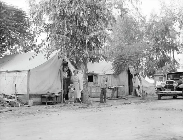Framed Print : Drought refugees from Oklahoma in cotton camp near Exeter, California, 1936. Creator: Dorothea Lange Framed Print : Drought refugees from Oklahoma in cotton camp near Exeter, California, 1936. Creator: Dorothea Lange