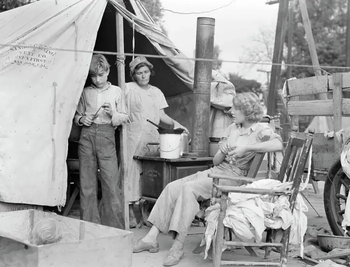 Framed Print : Drought refugees from Texas encamped in California near Exeter, 1936. Creator: Dorothea Lange Framed Print : Drought refugees from Texas encamped in California near Exeter, 1936. Creator: Dorothea Lange