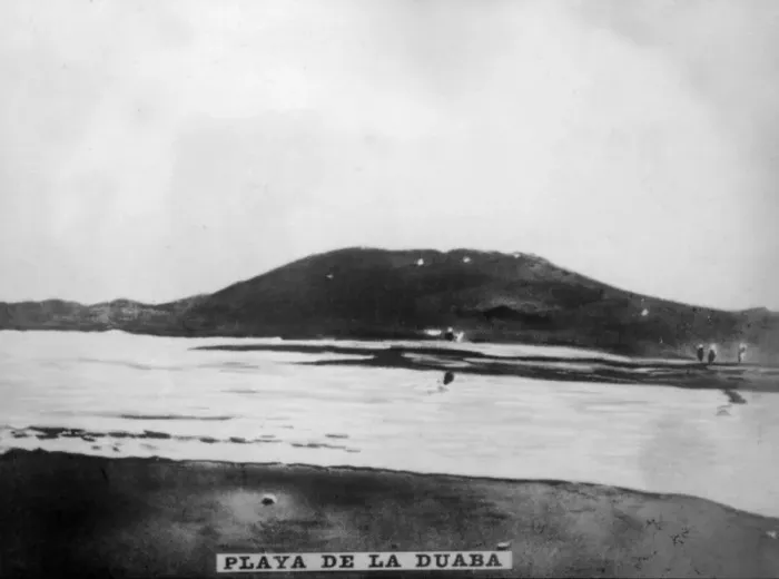 Framed Print : Duaba beach, (1890s), 1920s Framed Print : Duaba beach, (1890s), 1920s