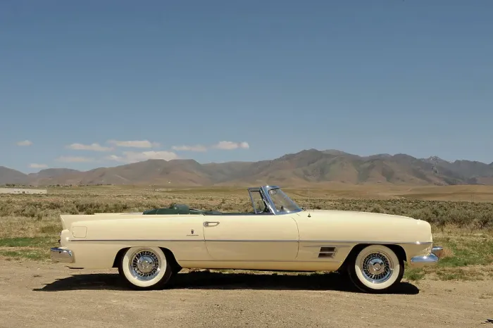 Framed Print : Dual Ghia 1957. Artist: Simon Clay Framed Print : Dual Ghia 1957. Artist: Simon Clay