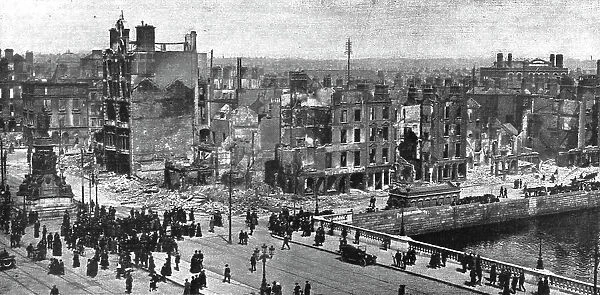 Dublin Apres L'Emeute; Le quartier qui a le plus souffert de l'incendie, a l'angle de... 1916. Creator: Unknown