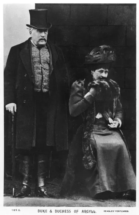 Framed Print : The Duke and Duchess of Argyll, late 19th or early 20th century Framed Print : The Duke and Duchess of Argyll, late 19th or early 20th century