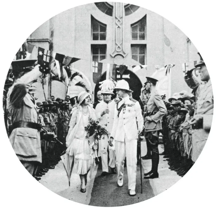 Framed Print : The Duke and Duchess of York visiting the tomb of Admiral Benbow, Kingston, Jamaica, 1927, (1937) Framed Print : The Duke and Duchess of York visiting the tomb of Admiral Benbow, Kingston, Jamaica, 1927, (1937)