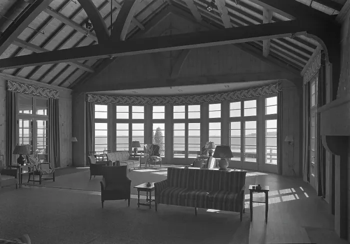 Framed Print : The Dunes Club, Narragansett, Rhode Island, 1939. Creator: Gottscho-Schleisner, Inc Framed Print : The Dunes Club, Narragansett, Rhode Island, 1939. Creator: Gottscho-Schleisner, Inc