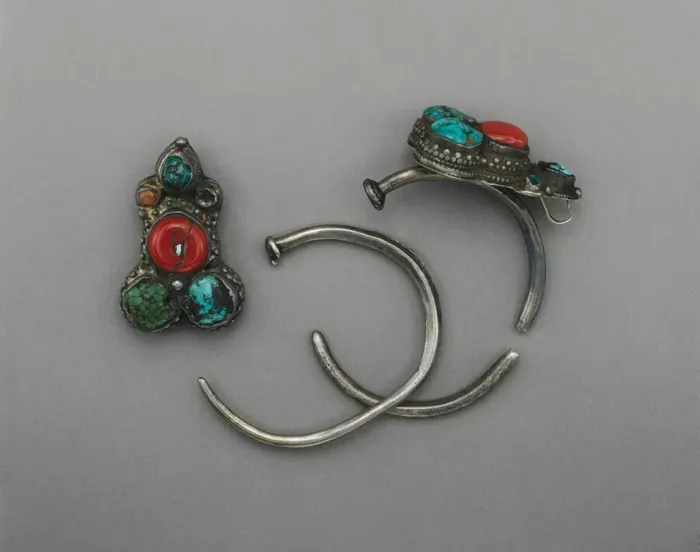 Framed Print : Earring, 18th century. Creator: Unknown Framed Print : Earring, 18th century. Creator: Unknown