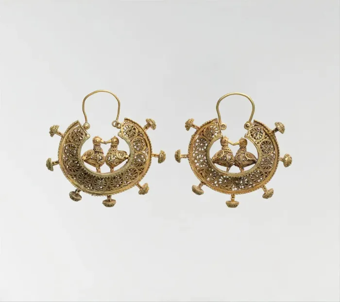 Framed Print : Earring, Iran, 11th-12th century. Creator: Unknown Framed Print : Earring, Iran, 11th-12th century. Creator: Unknown