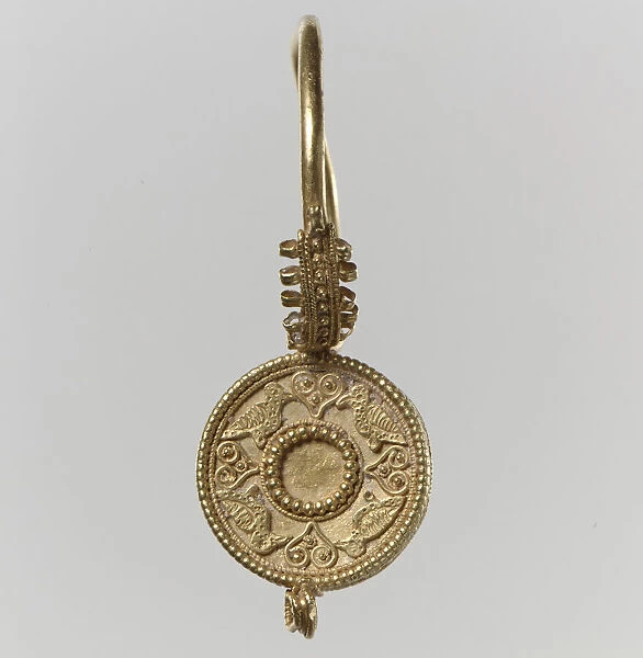 Earring, Langobardic or Byzantine (?), 6th-7th century. Creator: Unknown