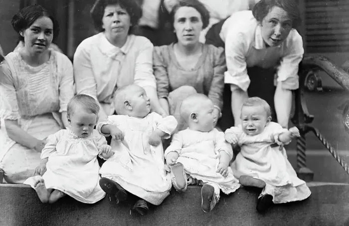 Framed Print : East Side Babies, between c1910 and c1915. Creator: Bain News Service Framed Print : East Side Babies, between c1910 and c1915. Creator: Bain News Service