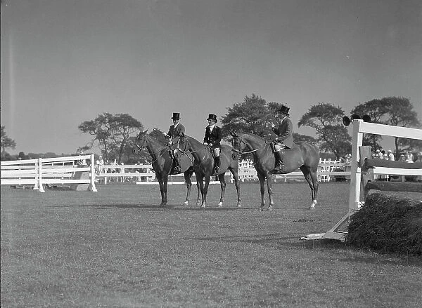 East Hampton horse show, 1933. Creator: Arnold Genthe