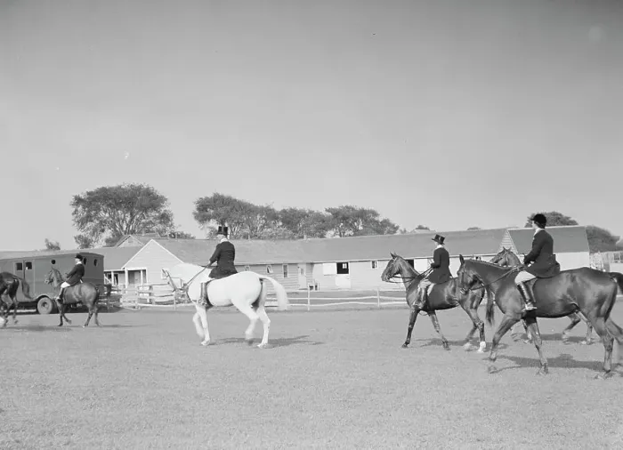 Framed Print : East Hampton hunt, 1933 Sept. Creator: Arnold Genthe Framed Print : East Hampton hunt, 1933 Sept. Creator: Arnold Genthe