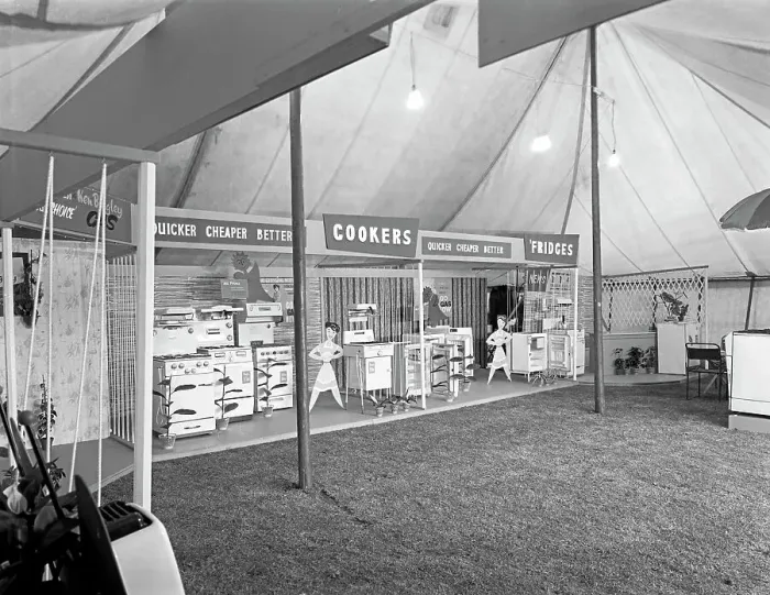 Framed Print : East Midlands Gas Board promotional roadshow, Darfield, near Barnsley, South Yorkshire, 1961 Framed Print : East Midlands Gas Board promotional roadshow, Darfield, near Barnsley, South Yorkshire, 1961