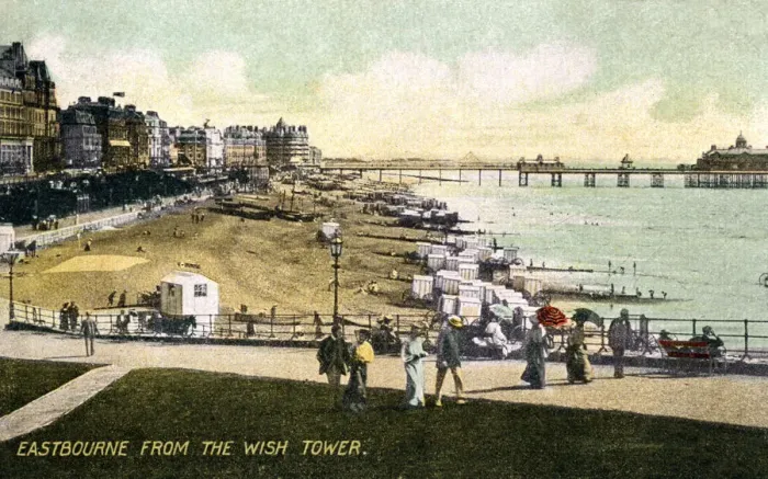 Framed Print : Eastbourne from the Wish Tower, Sussex, early 20th century Framed Print : Eastbourne from the Wish Tower, Sussex, early 20th century