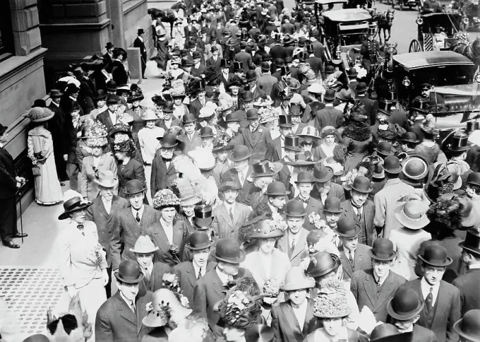 Framed Print : Easter - 5th Ave. 1912, Creator: Bain News Service Framed Print : Easter - 5th Ave. 1912, Creator: Bain News Service