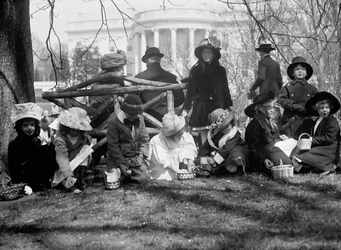 Framed Print : Easter Egg Rolling, White House, 1911. Creator: Harris & Ewing. Easter Egg Rolling, White House, 1911. Creator: Harris & Ewing Framed Print : Easter Egg Rolling, White House, 1911. Creator: Harris & Ewing. Easter Egg Rolling, White House, 1911. Creator: Harris & Ewing