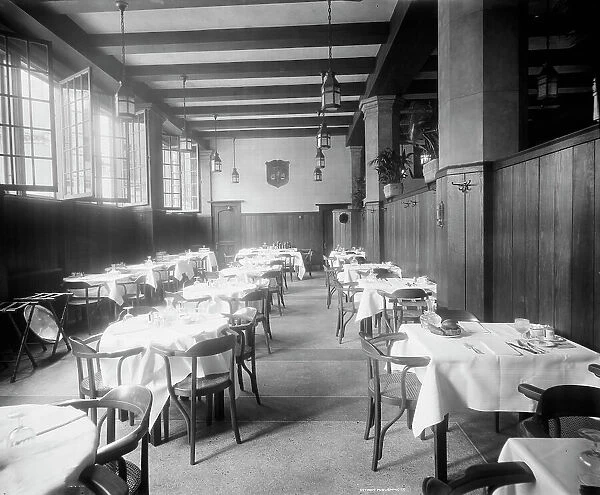 Edelweiss Cafe, Grill Room, Detroit, Mich. between 1905 and 1915. Creator: Unknown