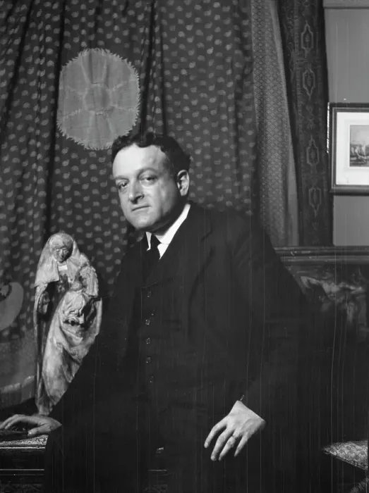 Framed Print : Ederheimer, Mr. portrait photograph, 1926 Creator: Arnold Genthe Framed Print : Ederheimer, Mr. portrait photograph, 1926 Creator: Arnold Genthe