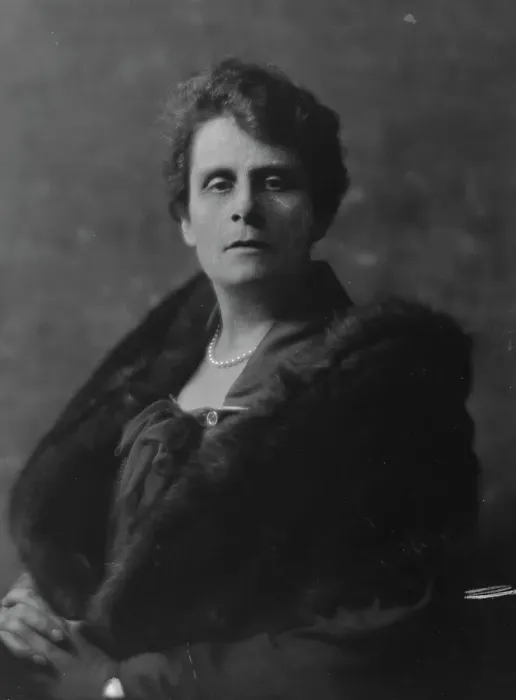 Framed Print : Edey, Fred, Mrs. portrait photograph, 1916. Creator: Arnold Genthe Framed Print : Edey, Fred, Mrs. portrait photograph, 1916. Creator: Arnold Genthe