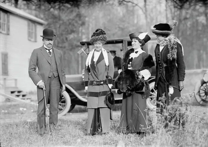 Framed Print : Edgewood Hunt - George H. Chase; Mrs. Chase; Mrs. Tuckerman; Mrs. R.H. Chapman, 1912. Creator: Harris & Ewing. Edgewood Hunt - George H. Chase; Mrs. Chase; Mrs. Tuckerman; Mrs. R.H. Chapman, 1912. Creator: Harris & Ewing Framed Print : Edgewood Hunt - George H. Chase; Mrs. Chase; Mrs. Tuckerman; Mrs. R.H. Chapman, 1912. Creator: Harris & Ewing. Edgewood Hunt - George H. Chase; Mrs. Chase; Mrs. Tuckerman; Mrs. R.H. Chapman, 1912. Creator: Harris & Ewing