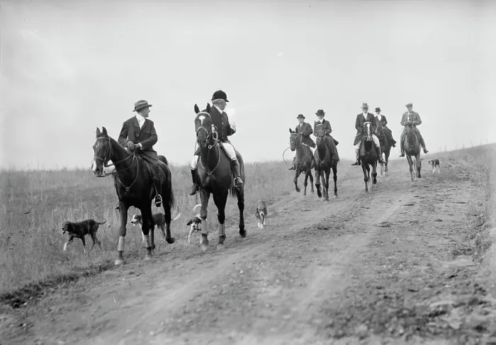 Framed Print : Edgewood Hunt - Walter Tuckerman Murphy; Ed Gorhan; Mrs. Bowen; Col. Thompson; Miss Tiernan... 1912 Creator: Harris & Ewing. Edgewood Hunt - Walter Tuckerman Murphy; Ed Gorhan; Mrs. Bowen; Col Framed Print : Edgewood Hunt - Walter Tuckerman Murphy; Ed Gorhan; Mrs. Bowen; Col. Thompson; Miss Tiernan... 1912 Creator: Harris & Ewing. Edgewood Hunt - Walter Tuckerman Murphy; Ed Gorhan; Mrs. Bowen; Col