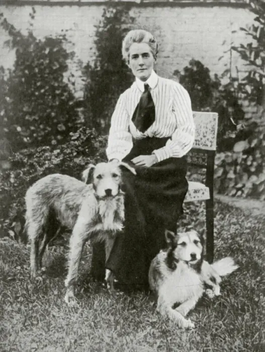 Framed Print : Edith Cavell with her pet dogs, c1915 Framed Print : Edith Cavell with her pet dogs, c1915