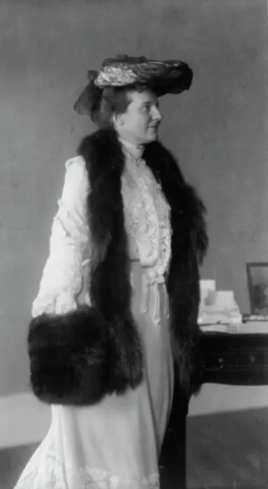 Framed Print : Edith Kermit Carow Roosevelt, 1861-1948, 1902. Creator: Frances Benjamin Johnston Framed Print : Edith Kermit Carow Roosevelt, 1861-1948, 1902. Creator: Frances Benjamin Johnston