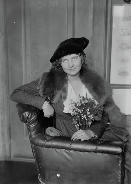 Framed Print : Edith T.A. Gracie, between c1915 and 1918. Creator: Bain News Service Framed Print : Edith T.A. Gracie, between c1915 and 1918. Creator: Bain News Service