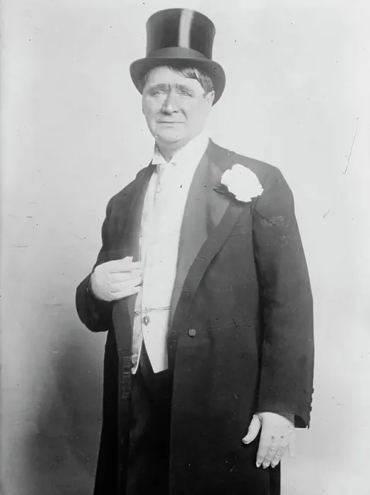 Framed Print : Edm. Gurney - Alfred Doolittle in Pygmallion, between c1910 and c1915. Creator: Bain News Service Framed Print : Edm. Gurney - Alfred Doolittle in Pygmallion, between c1910 and c1915. Creator: Bain News Service