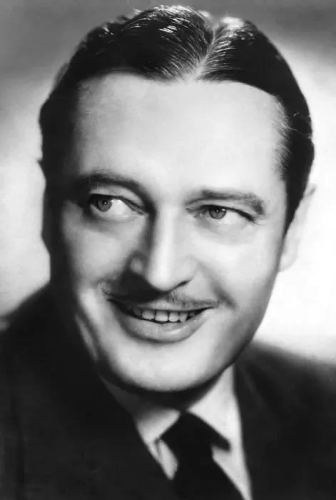 Framed Print : Edmund Lowe (1890-1971), American actor, c1930s-c1940s Framed Print : Edmund Lowe (1890-1971), American actor, c1930s-c1940s