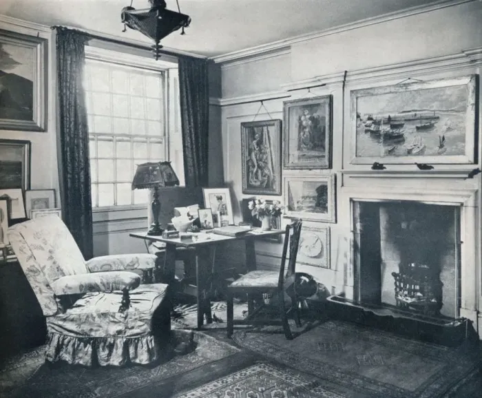 Framed Print : Edward Marshs living-room, c1934 Framed Print : Edward Marshs living-room, c1934