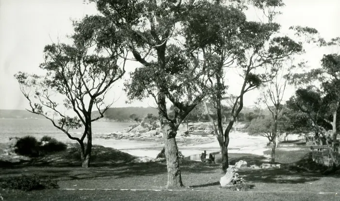 Framed Print : Edwards Beach, Balmoral, c1910. Creator: Unknown