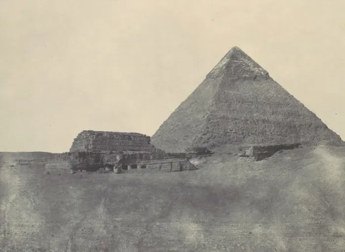 Framed Print : egypte Moyenne. Pyramide de Chephren, 1850. Creator: Maxime du Camp Framed Print : egypte Moyenne. Pyramide de Chephren, 1850. Creator: Maxime du Camp