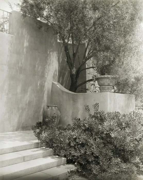 Framed Print : El Fureidis, James Waldron Gillespie house, Parra Grande Lane, Montecito, California, 1917. Creator: Frances Benjamin Johnston. El Fureidis, James Waldron Gillespie house, Parra Grande Lane, Montecito, California, 1917 Framed Print : El Fureidis, James Waldron Gillespie house, Parra Grande Lane, Montecito, California, 1917. Creator: Frances Benjamin Johnston. El Fureidis, James Waldron Gillespie house, Parra Grande Lane, Montecito, California, 1917