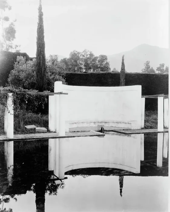 Framed Print : El Fureidis, James Waldron Gillespie house, Parra Grande Lane, Montecito, California, 1917. Creator: Frances Benjamin Johnston. El Fureidis, James Waldron Gillespie house, Parra Grande Lane, Montecito, California, 1917 Framed Print : El Fureidis, James Waldron Gillespie house, Parra Grande Lane, Montecito, California, 1917. Creator: Frances Benjamin Johnston. El Fureidis, James Waldron Gillespie house, Parra Grande Lane, Montecito, California, 1917